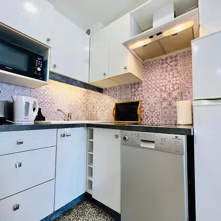 Les Nereides - T3 A 50m De La - Clim - Terrasse & Bbq - Wifi/netflix *