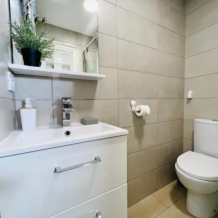 Les Nereides - T3 A 50m De La - Clim - Terrasse & Bbq - Wifi/netflix Apartment Valras-Plage