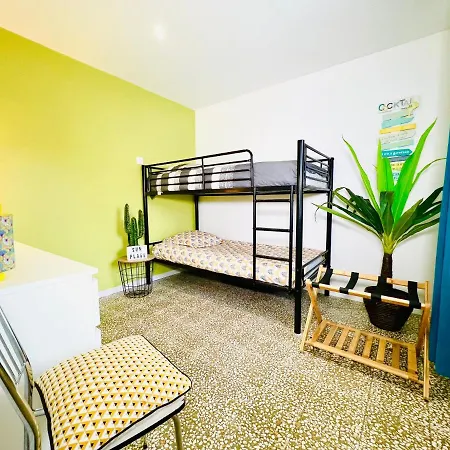 Les Nereides - T3 A 50m De La - Clim - Terrasse & Bbq - Wifi/netflix Apartment *